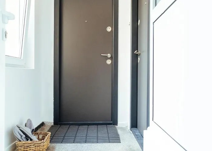 Appartement Beautiful - Location - Amazing Balcony Boekarest
