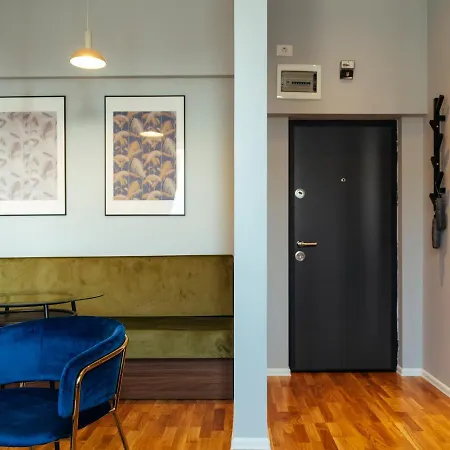 Beautiful - Location - Amazing Balcony Apartment Bukarest