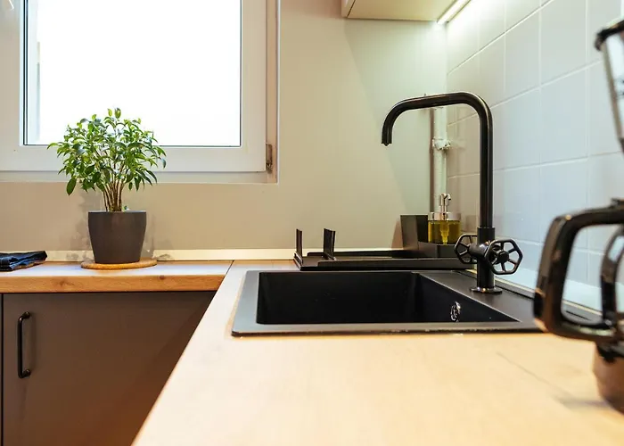 Beautiful - Location - Amazing Balcony