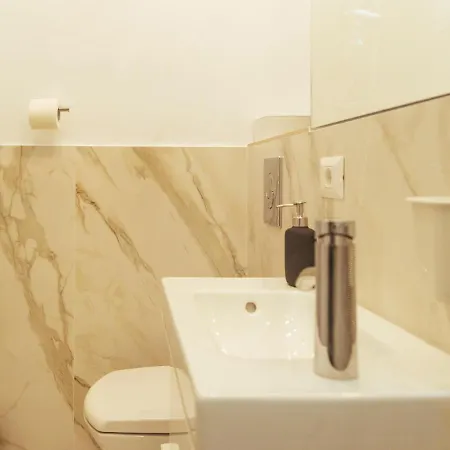 Beautiful - Location - Amazing Balcony דירה בוקרשט