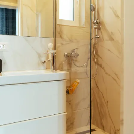 Beautiful - Location - Amazing Balcony * בוקרשט