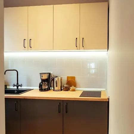 Beautiful - Location - Amazing Balcony דירה